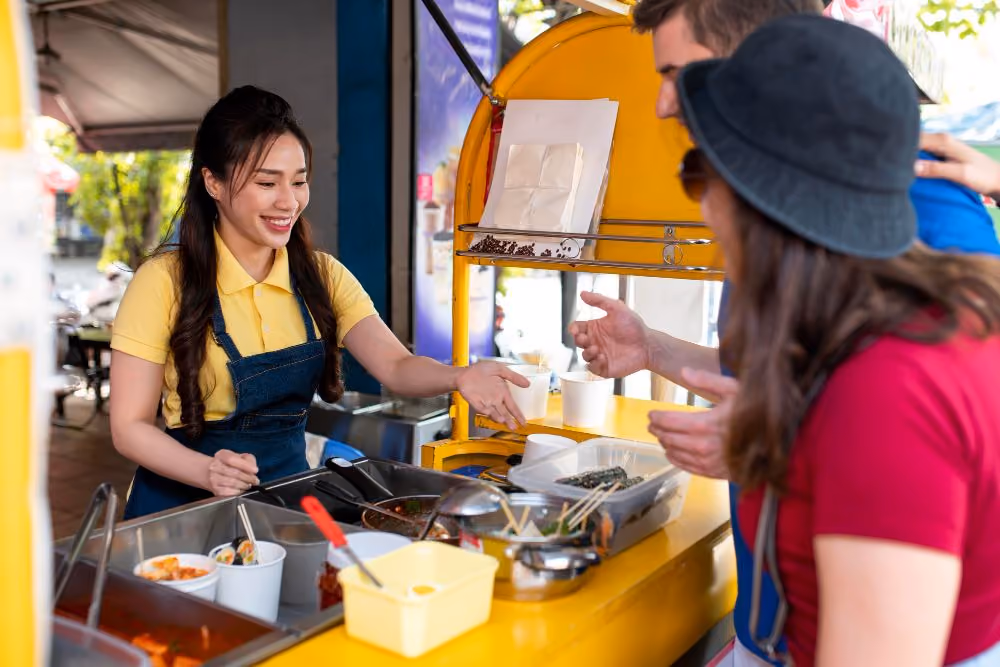 Franchise Makanan: Peluang Bisnis Menguntungkan dengan Modal Terjangkau di Indonesia