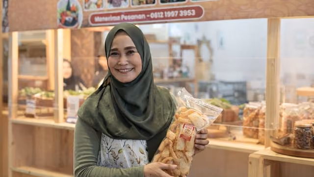 4 Tahun Pinjaman Cepat Cair Adapundi Membantu Saya Mengembangkan Usaha Kuliner dari 1 Kios hingga 5 Kios