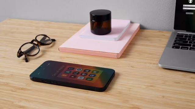 Cicil HP iPhone: Panduan Lengkap Memiliki iPhone Impian dengan Cicilan Terjangkau