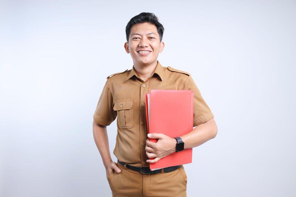 Pinjaman Online untuk Pensiunan PNS: Solusi Dana Cepat, Aman, dan Tepercaya