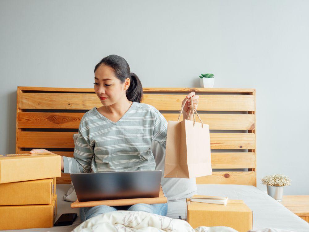 Paylater dan Pinjaman: Apakah Paylater Sama dengan Pinjol?