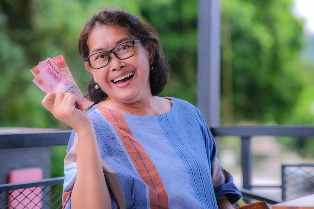 Pinjaman 5 Menit Cair: Solusi Pinjam Uang Cepat Cair