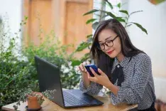 Gambar untuk Pinjaman Bulanan Online Langsung Cair: Solusi Dana Cepat dengan Cicilan Terencana