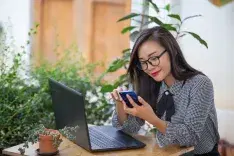 Pinjol Legal Terdaftar OJK: 5 Ciri dan Panduan Memilih Pinjaman yang Aman