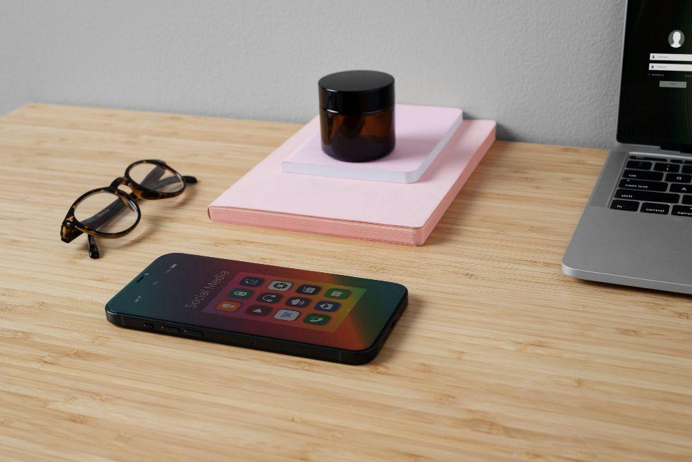 Cicil HP iPhone: Panduan Lengkap Memiliki iPhone Impian dengan Cicilan Terjangkau