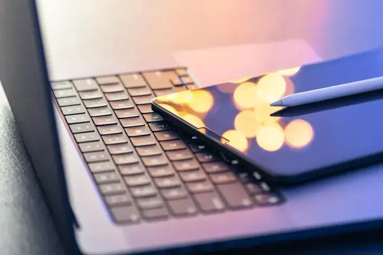 Pinjaman Online Cepat: Solusi Dana Praktis dengan Proses Mudah dan Pencairan Cepat